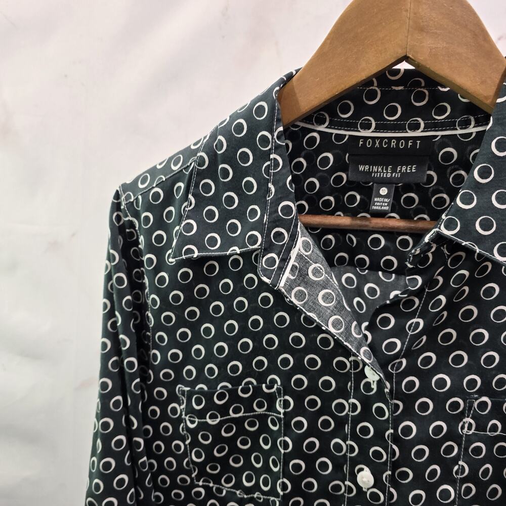 Foxcroft Shirt Womens 10 Black White Button Up Wrinkle Free Iron Fitted Circle - Picture 2 of 12
